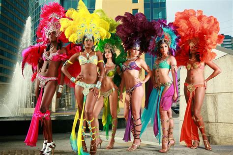 Trinidad Carnival Bands - Trinidad and Tobago Travel Guide