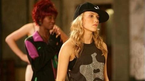 The tank top of Carly (Nichola Burley) in Streetdance 3D | Spotern