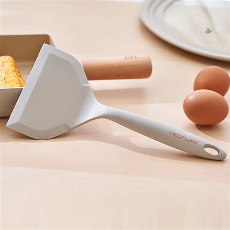 Premium Spatula for Egg Roll – Ema's Table