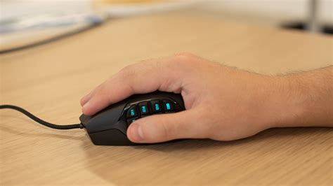 Logitech G600 MMO Gaming Review - RTINGS.com