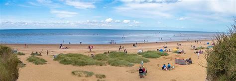 Hunstanton Beach - 2020 All You Need to Know BEFORE You Go (with Photos ...