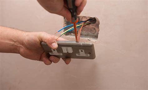 electrical socket wire colours - Wiring Diagram and Schematics