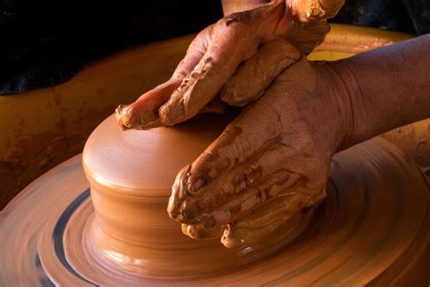 Wheel throwing pottery course (2hr/8wk) — Hahndorf Academy