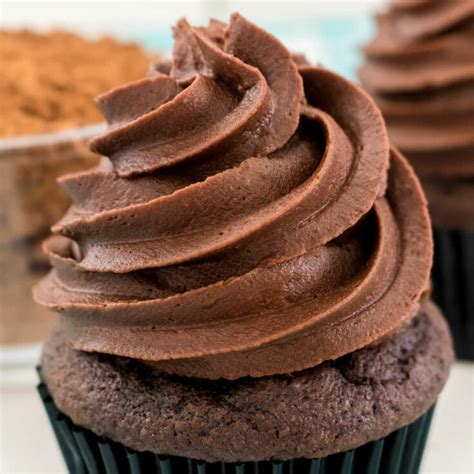 Best Chocolate Frosting Recipe: Easy & Homemade 2024