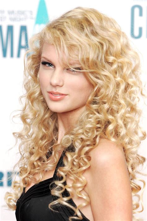 21+ Taylor Swift Long Hair - Sinobhishur