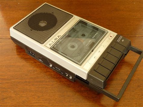 Vintage Alba R-150 Portable Cassette Tape Recorder/Player with ...