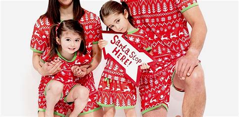 Summer Christmas Matching Family Pajamas | MomMeMatch.com