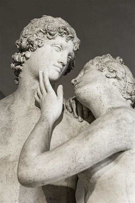 Pin by crngrono on statues/busts | Greek statues, Statue, Classic sculpture