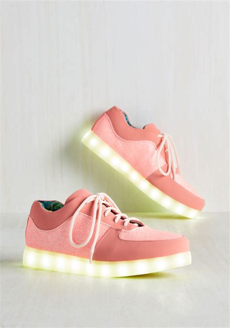 10 light-up sneakers that are keeping our childhood dreams alive ...