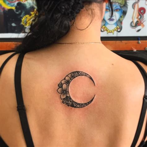 65 Moon Tattoo Design Ideas For Women To Enhance Your Beauty - Blurmark ...