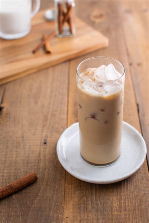 Easy Homemade Iced Chai Tea Recipe 2024 - AtOnce