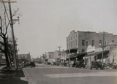 Early pic Downtown Historic Union Springs Al NOTE: early streetlights ...