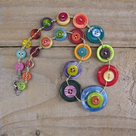 15 Unique Button Projects