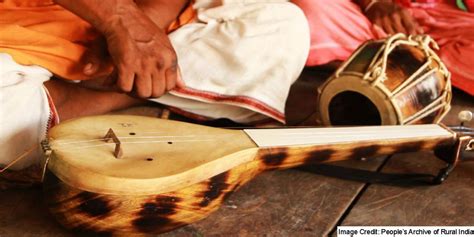 Singing to the tunes of Bengali Folk Music