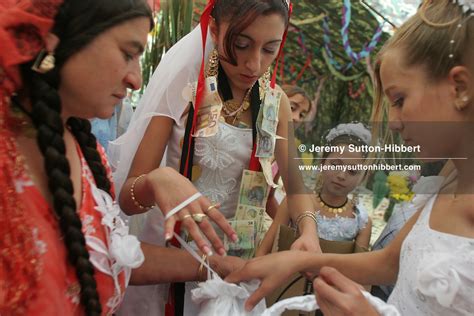 Romania, roma (gypsy) wedding. | Jeremy Sutton-Hibbert