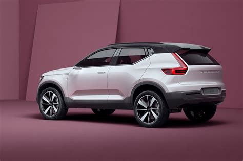 Volvo previews new 40-series models with double concept car unveil | CAR Magazine