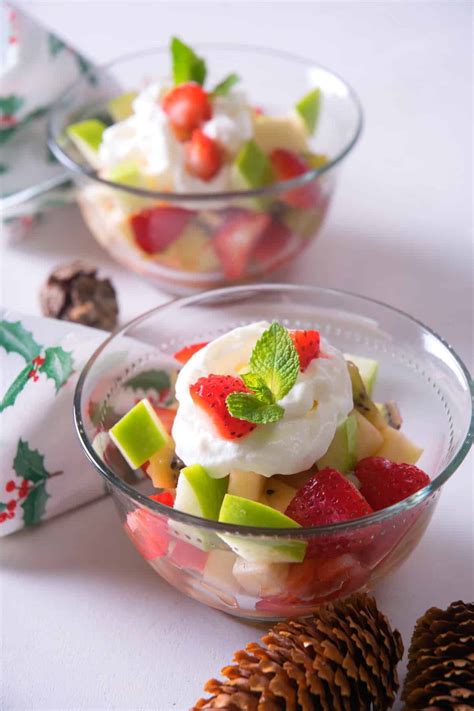 Christmas Fruit Salad - In the Kitch