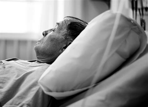 A sick elderly is staying at the hospital | Royalty free photo - 259801