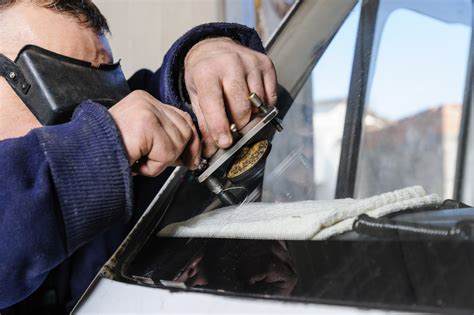 5 Frequently Asked Questions on Rock Chip Repair - Auto Glass Experts - Hastings | NearSay