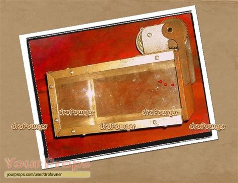 Saw IV jigsaw's (tobin bell) rat trap original movie prop