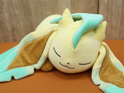 Eevee Evolutions Plush - Venusaur Plush Dolls Pokémon Pokemon Pokemoncenter | fonewall