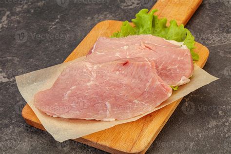 Raw pork steak for cooking 7840433 Stock Photo at Vecteezy