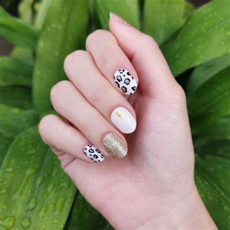 Pink Cheetah Print Nails