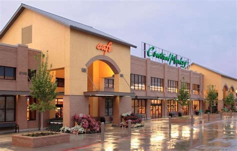 Central Market - Shops of Southlake