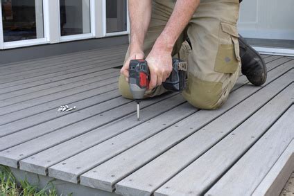 An All-In-One Guide To Commonly-Used Deck Materials | Jancon Exteriors