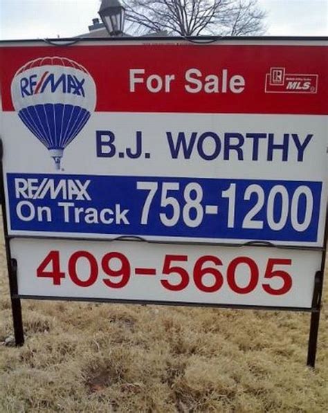 Funny Real Estate Signs (15 Pics) | Funny signs, Real estate humor, The ...