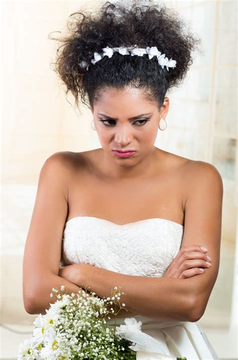 Bride asks guests to pay $1,000 to attend dream wedding, breaks up with fiance after getting ...