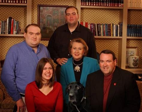 Governor Sarah Huckabee Sanders' Loser Brother Once Hanged a Dog — And ...