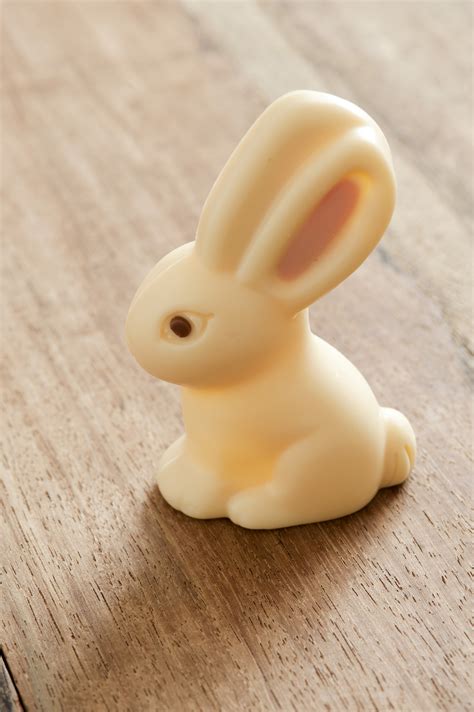 A single little white milk chocolate Easter bunny Creative Commons ...