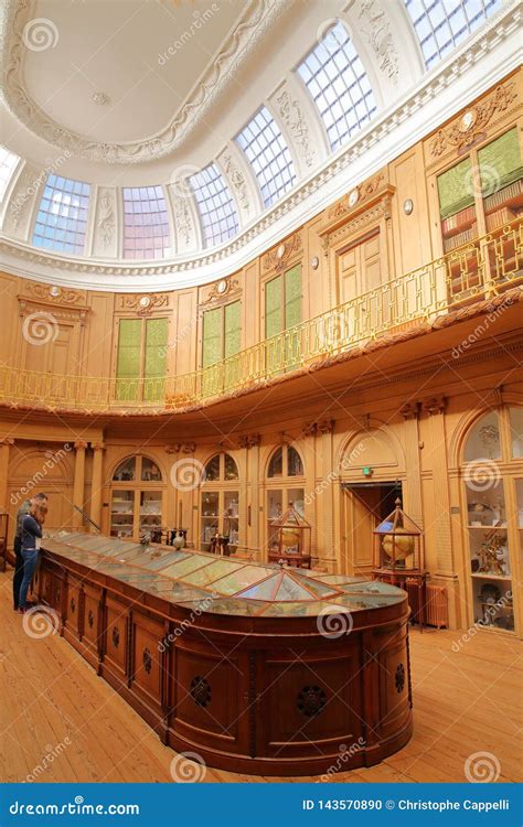 The Oval Room Dated from 1784 Inside Teylers Museum Art, Natural History and Science with Wooden ...