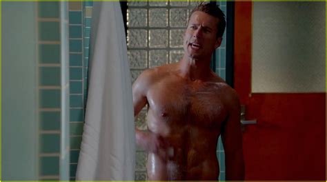 John Stamos & Glen Powell Steam Up 'Scream Queens' with Sexy Shower ...