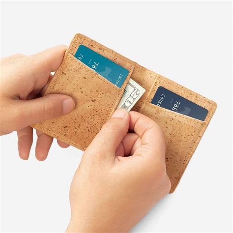 Cork Wallet RFID Blocking for Men Slim Vegan Brown Color | Corkor.com