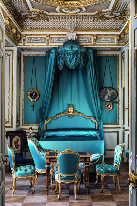 A Look Inside Château de Chantilly From the New Book 'A Day at Château ...