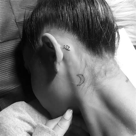 Ariana Grande pays tribute to Manchester with bee tattoo ...