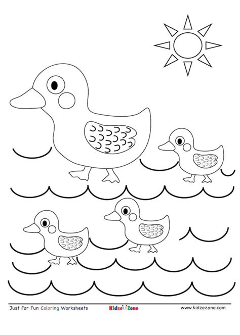 Mama Duck and Ducklings coloring page - KidzeZone