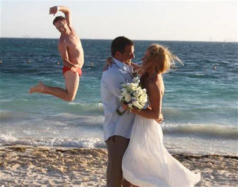 19 Hilarious Wedding Photo #Fails That Are Actually #Winning - Brit + Co