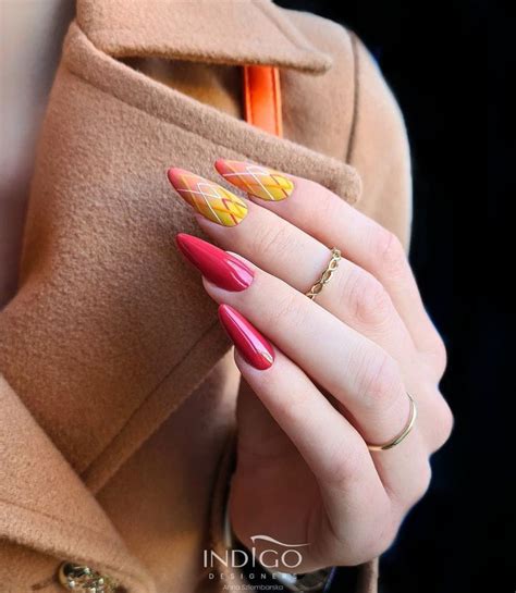 35+ Cute Fall Nails: Adorable Autumn Manicures - Emerlyn Closet