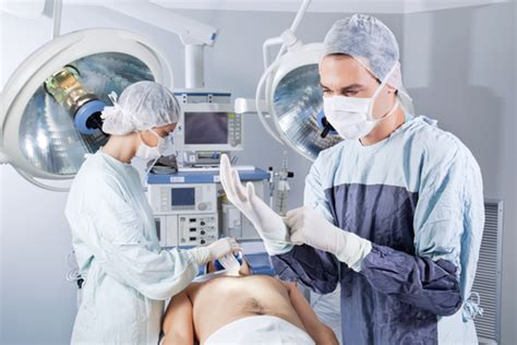 Earn an Associate's Degree in Anesthesia Technology