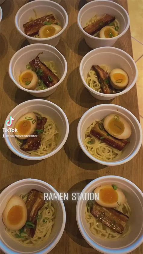 You Can Build Your Own Cup Noodles At The Official Museum - FoodBeast | Platos, Casero