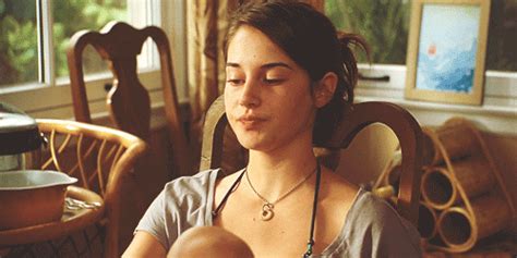 Shailenne Woodley GIFs - Find & Share on GIPHY