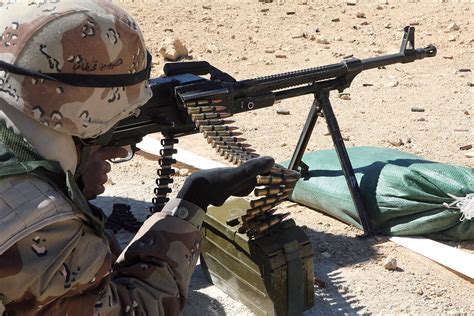 File:PKM Machine Gun Iraq.jpg - Wikimedia Commons