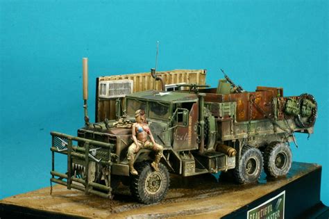 diorama, post apocalyptic truck or stylized hillbilly armor truck?