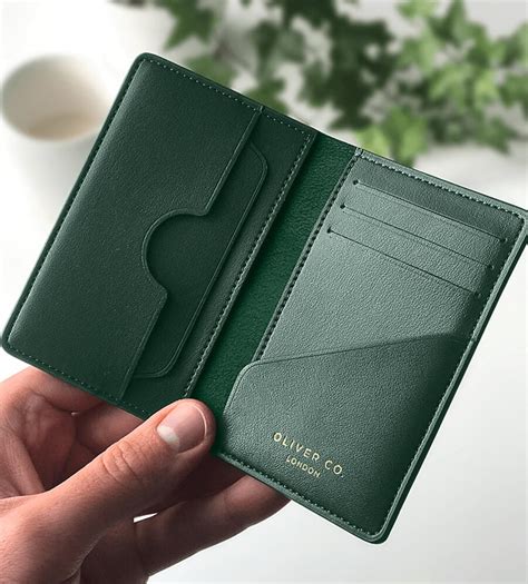 10 best minimalist wallets for men in 2021 | OPUMO Magazine