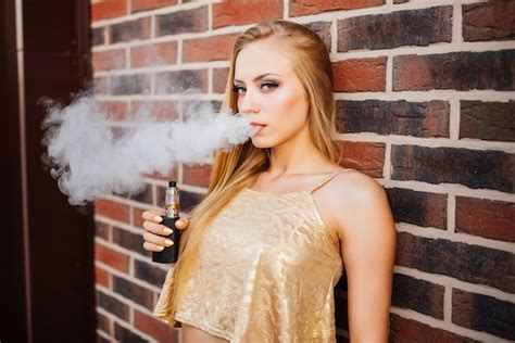 Hot Girls Smoking Cigarettes