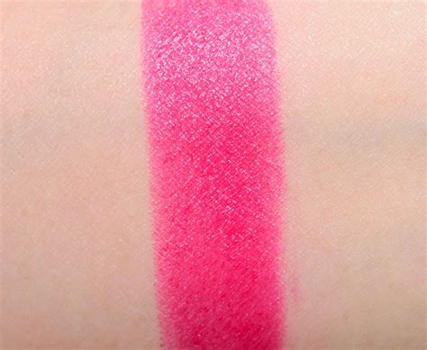 MAC Full Fuchsia Lipstick Review & Swatches | Fuchsia lipstick ...