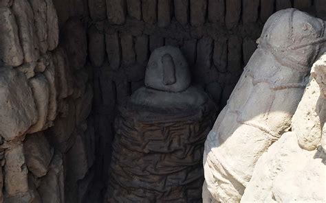 Thousand year old mummy found on Huaca Pucllana - Travel Blog